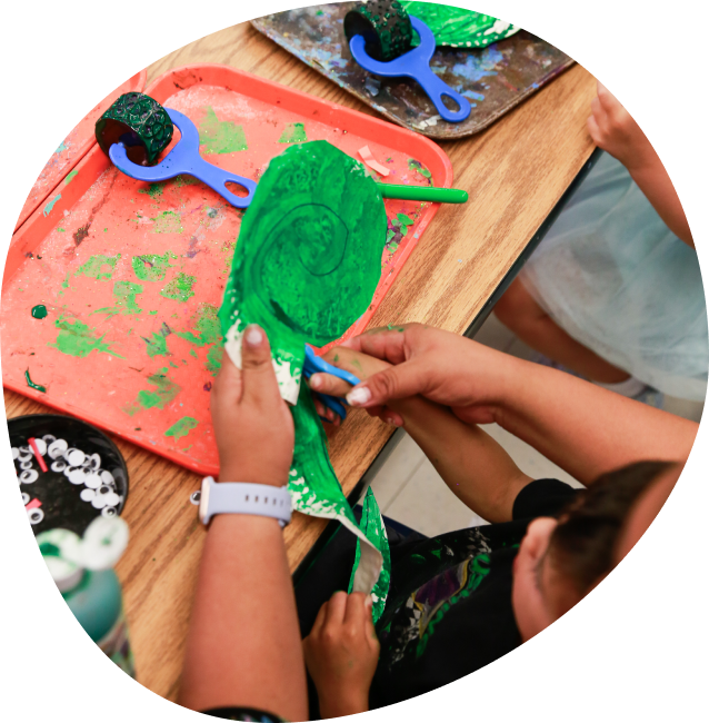 kids painting
